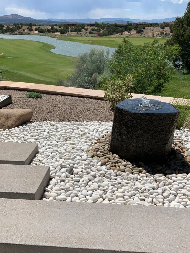 Modern Home by Serquis + Associates Landscape Architecture - Photo 2