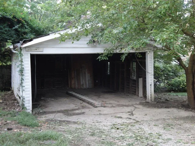 Carport by Sawdust Therapy - Photo 4