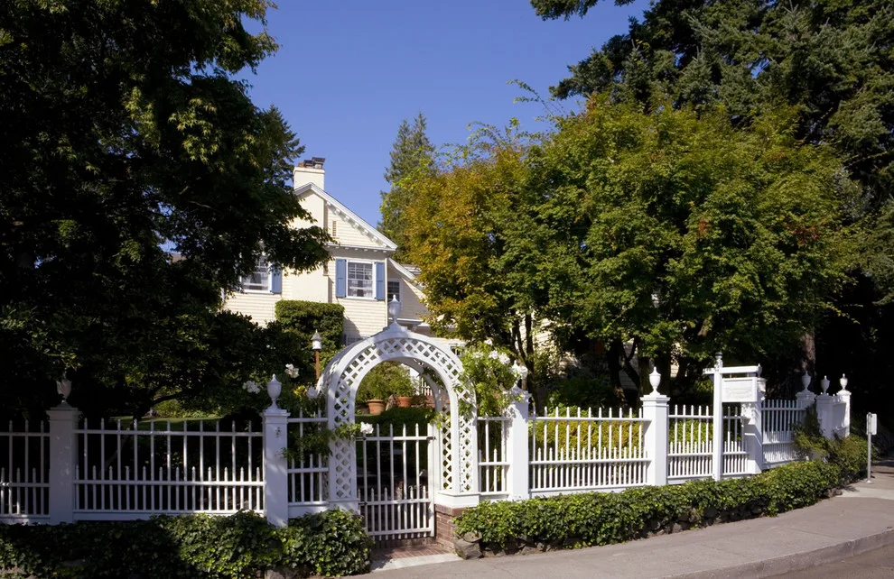 Stylish Guest House Converted from a Garage by Olson & Jones Construction, Inc - Photo 2