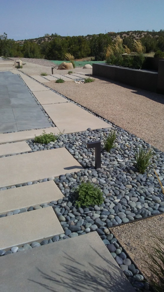 Blending into Nature by Serquis + Associates Landscape Architecture - Photo 3