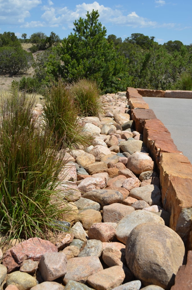 Las Campanas Breeze Home by Serquis + Associates Landscape Architecture - Photo 4