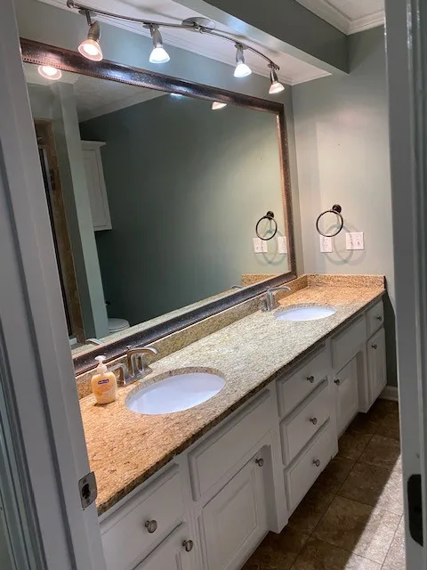 Bethlehem Guest Bathroom by Stoeppler Construction LLC - Photo 5