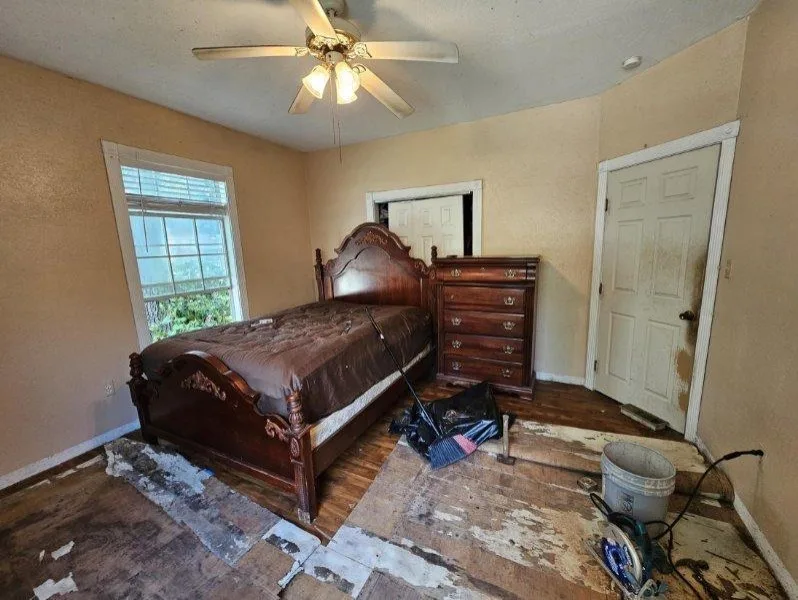 Visitor Bedroom and Bathroom Renovation by A & T Designs And Remodel - Photo 5