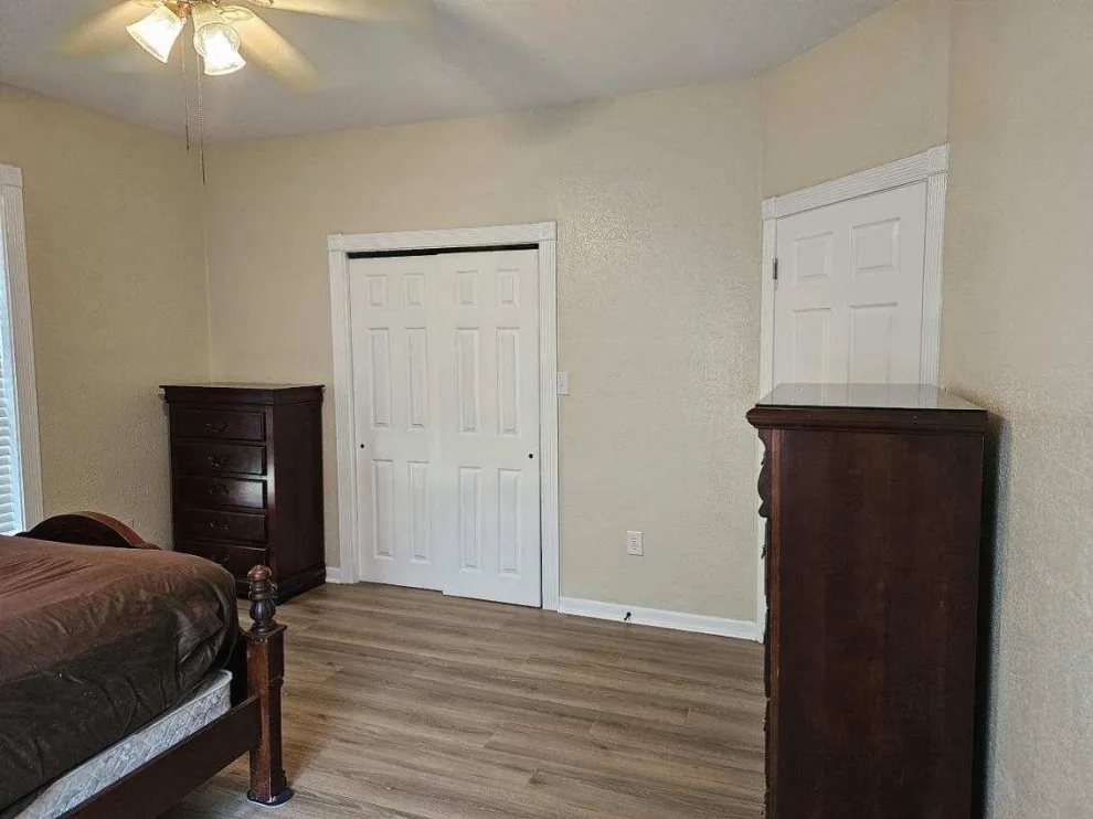 Visitor Bedroom and Bathroom Renovation by A & T Designs And Remodel - Photo 3