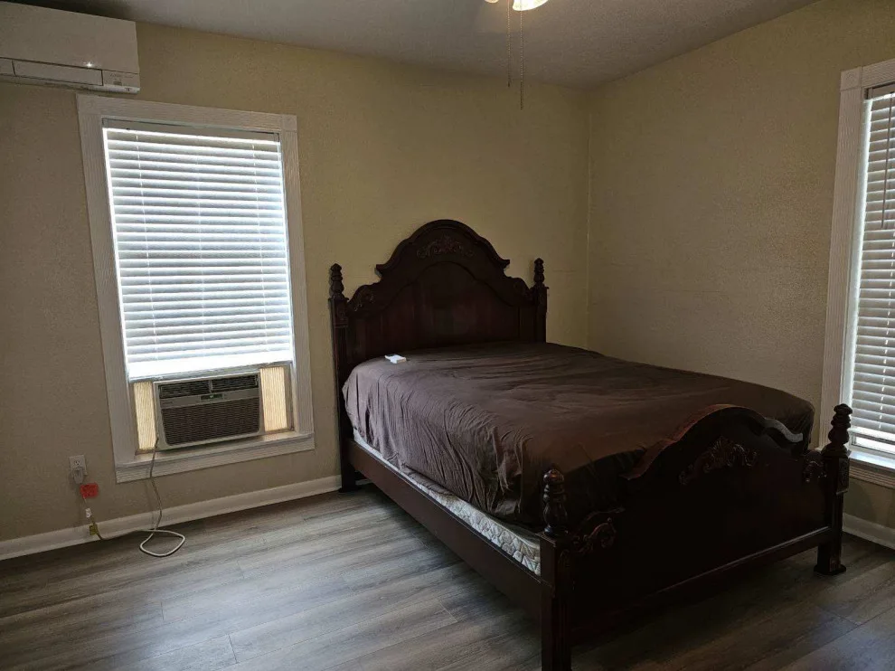 Visitor Bedroom and Bathroom Renovation by A & T Designs And Remodel - Photo 10