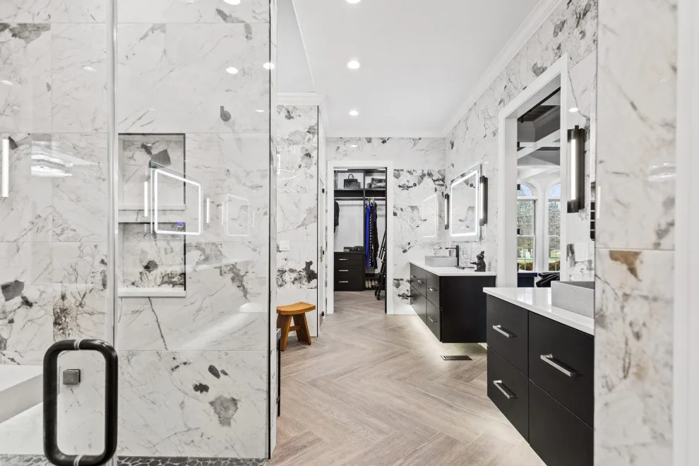 Master Bathroom Home Spa by Casino Co. Renovations - Photo 6