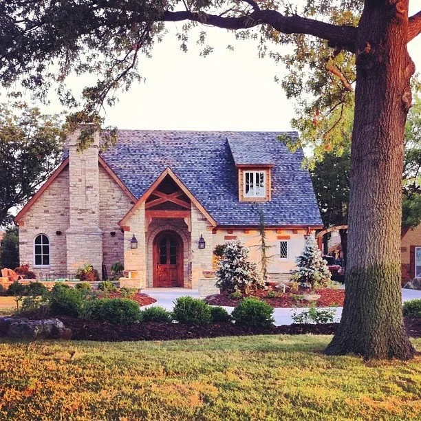 Hopper Residence - Nichols Hills - 2009 by Cornerstone Homes By Chris Moock, LLC - Photo 2
