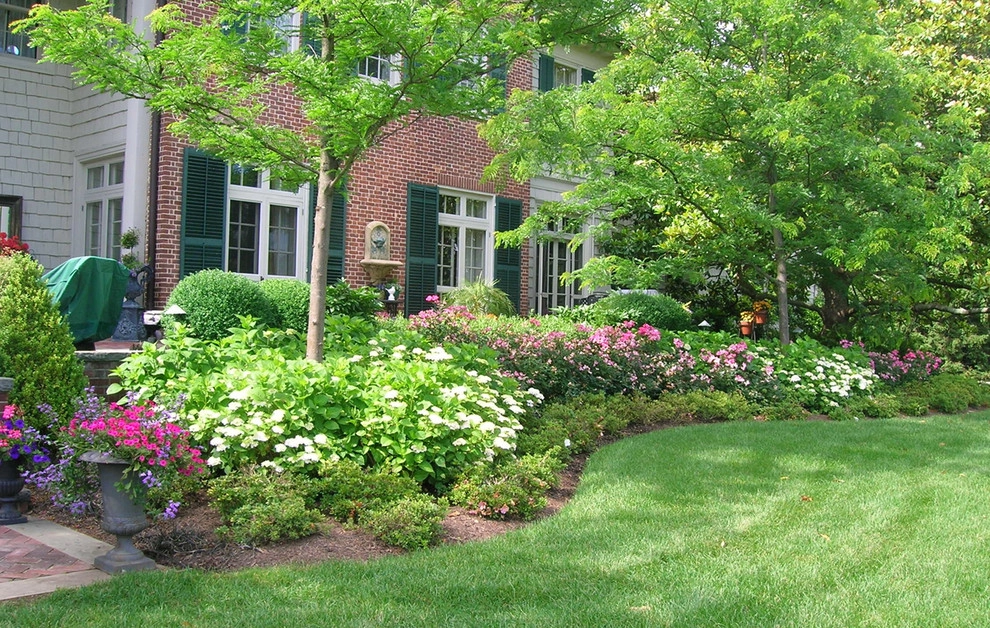 Residential Landscape Gallery by Siciliano Landscape Company - Photo 3