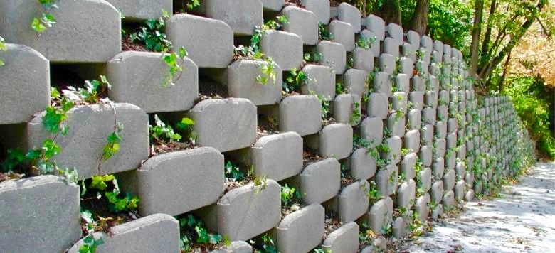 Retaining Walls & Wall Seats by Smoot Landscaping, LLC - Photo 2