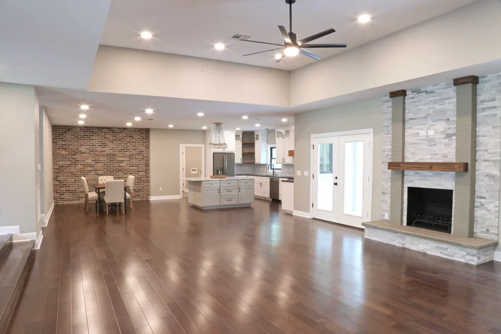 Dixon Construction - Photo 11