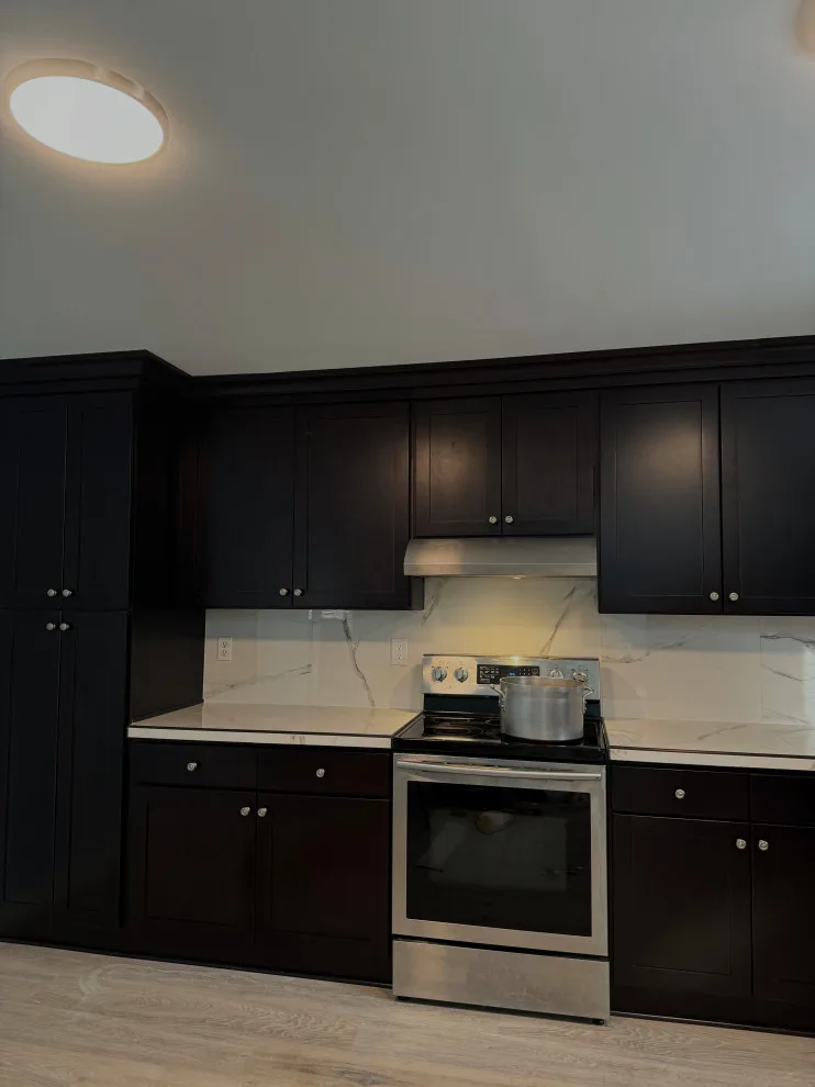 Cozy Transitional Kitchen by TG Construction & Design, Inc. - Photo 4