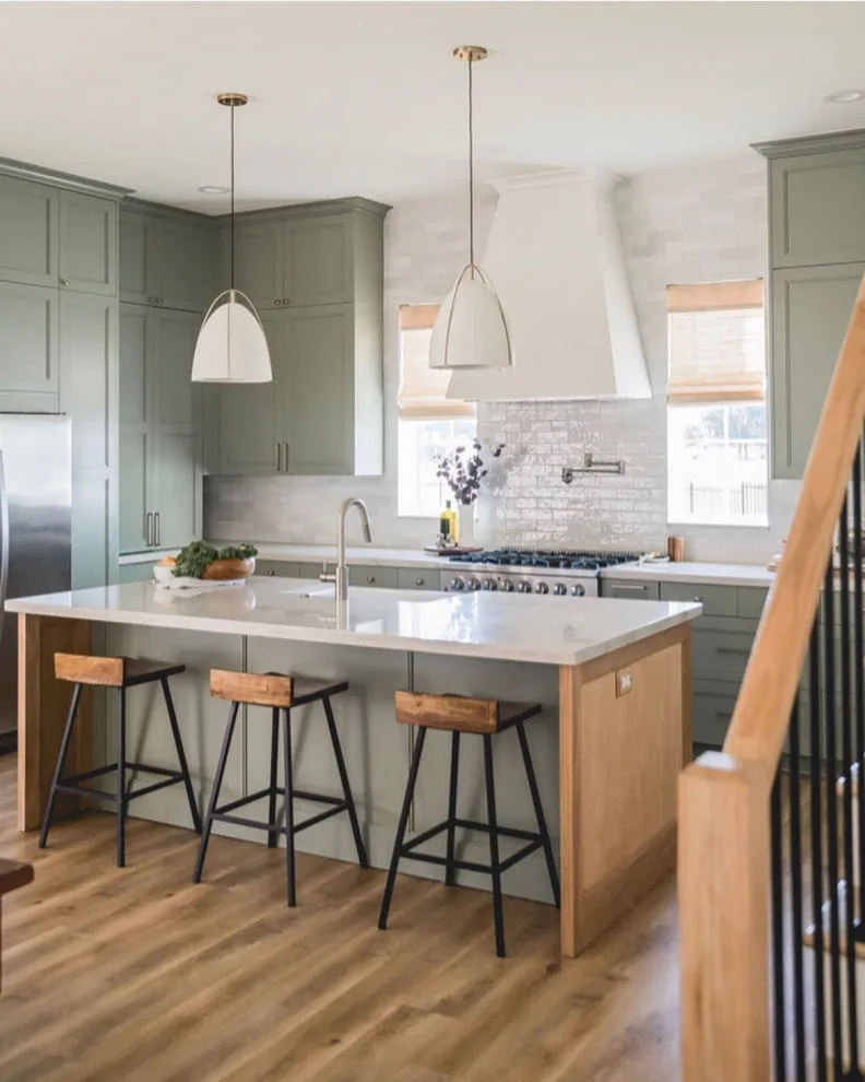 Renovation Portfolio for Kitchens and Bathrooms by Platinum Home Builders & Design, Inc - Photo 26