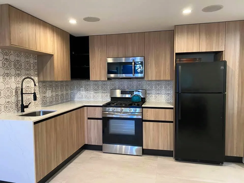 Renovation Portfolio for Kitchens and Bathrooms by Platinum Home Builders & Design, Inc - Photo 4