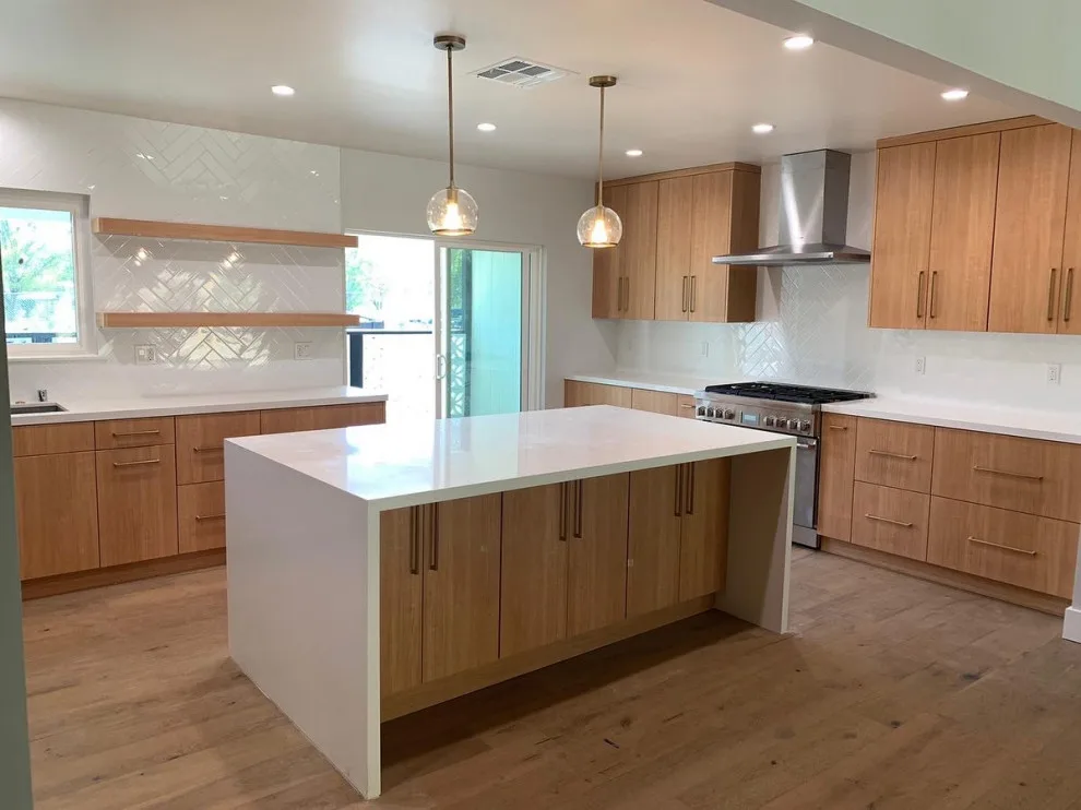 Renovation Portfolio for Kitchens and Bathrooms by Platinum Home Builders & Design, Inc - Photo 6