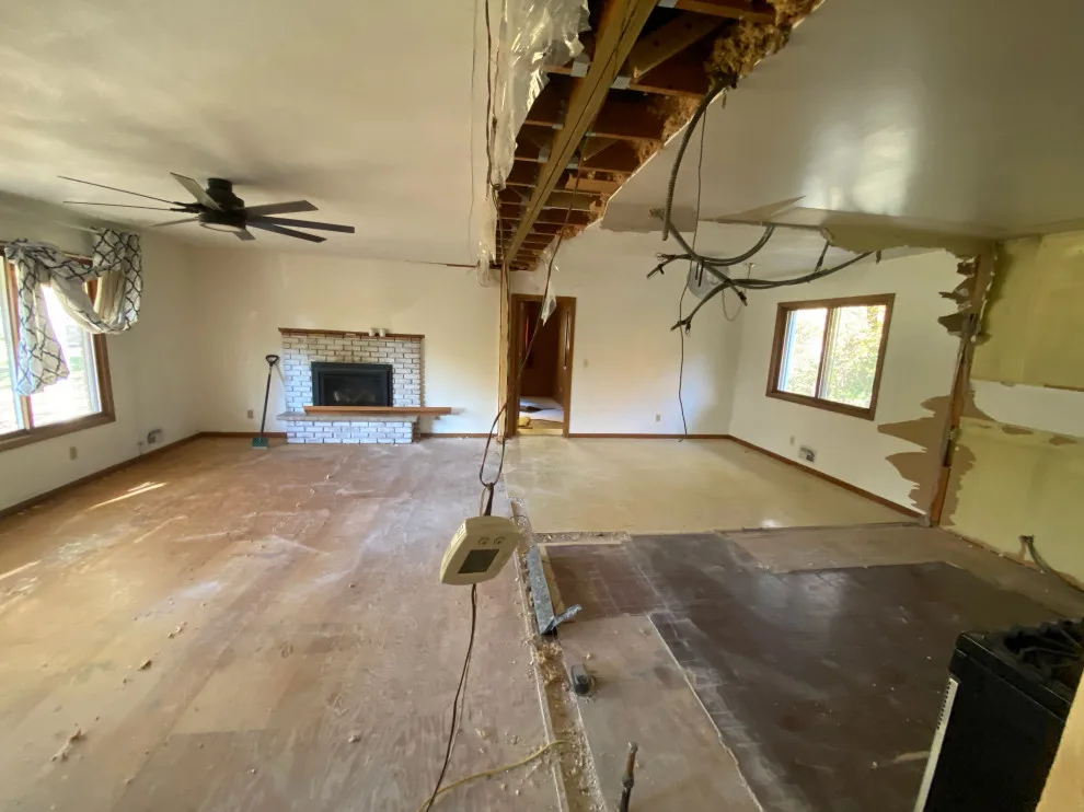 Upper floor renovation by Home Preservation Specialists Inc - Photo 12