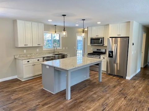 Upper floor renovation by Home Preservation Specialists Inc - Photo 11