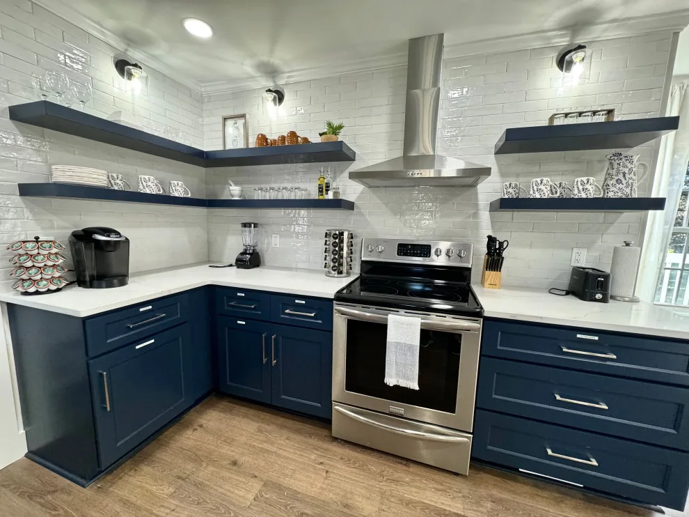 Complete Holiday Rental Renovation by TG Construction & Design, Inc. - Photo 11