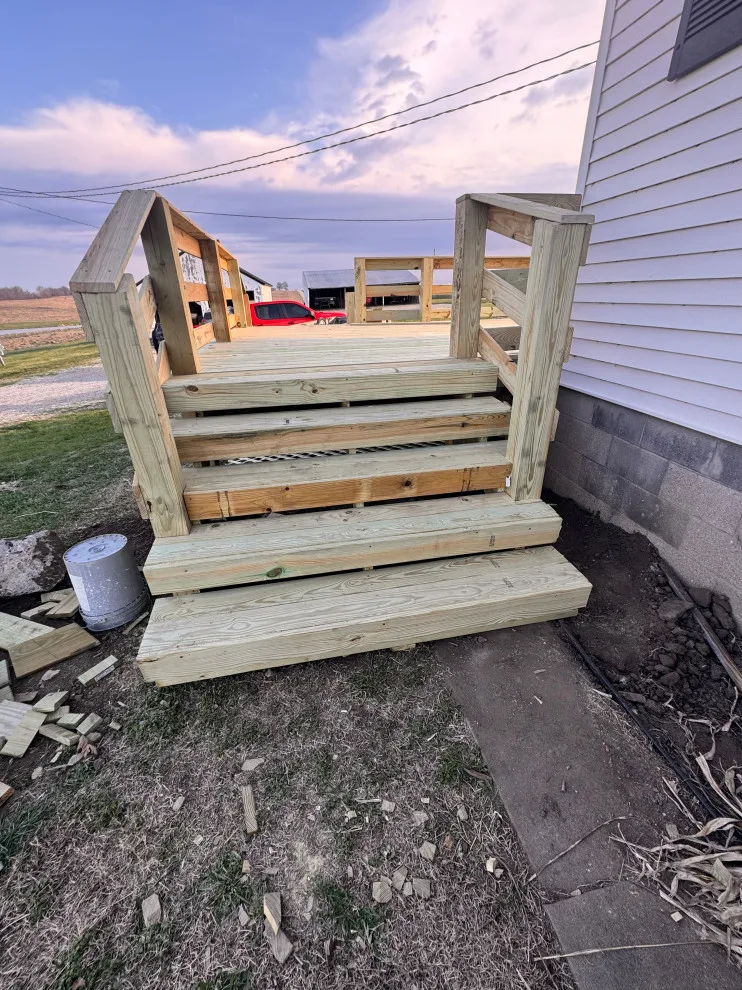 new platform by G&m Remodeling - Photo 10