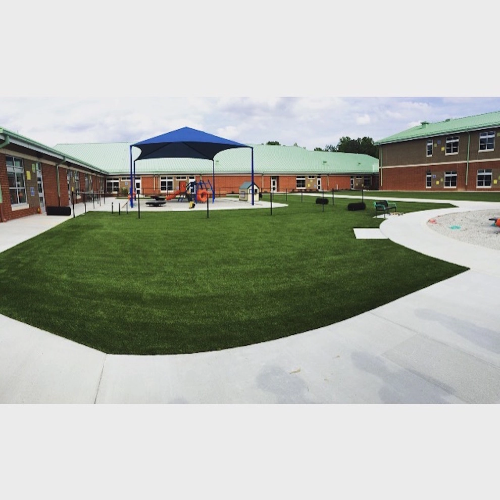 Southeast Turf LLC / SYNlawn Carolina - Photo 12