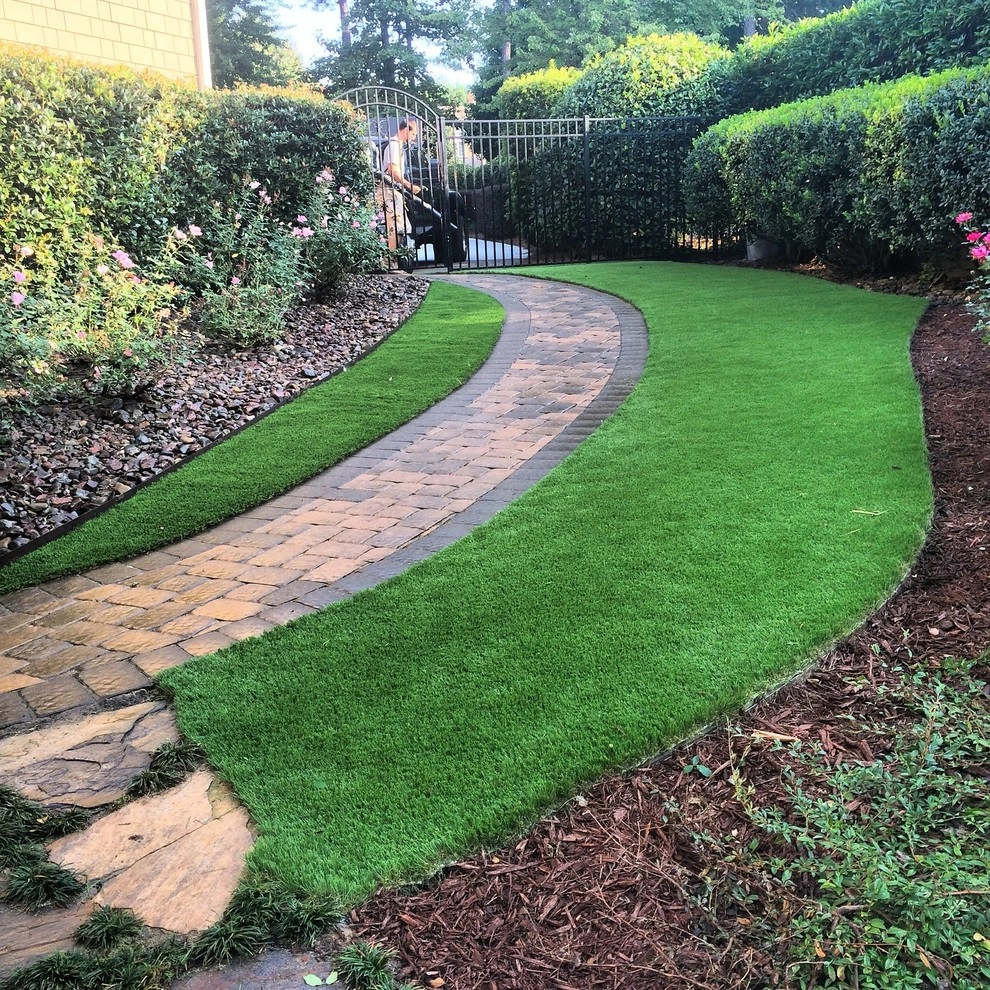 Southeast Turf LLC / SYNlawn Carolina - Photo 9
