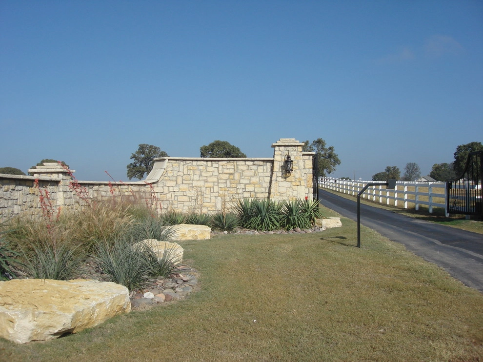 Granbury,TX Ranch Entry by Southern Land Design - A Design / Build Firm - Photo 4