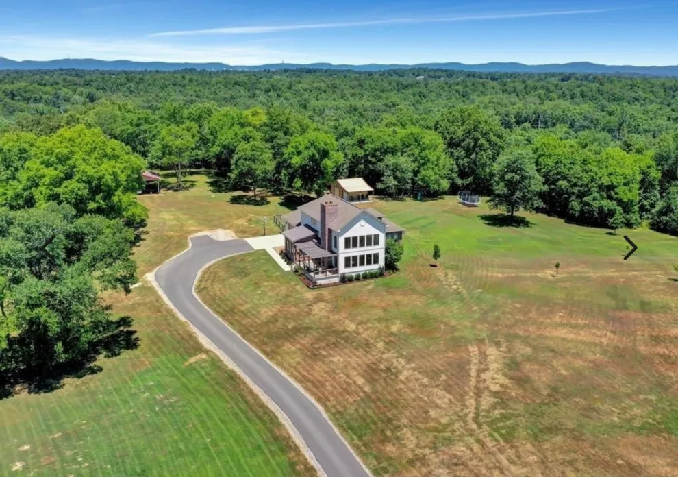 Expansive Custom Home on 10 Acres by Neil Robinson Custom Homes, LLC - Photo 6