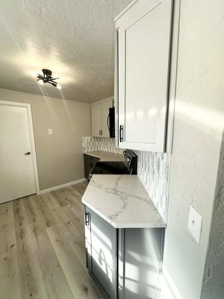 Valeview Home by C Squared Customs - Photo 8