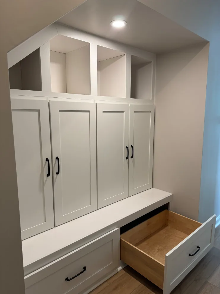 Personalized Drop-off Area by TG Construction & Design, Inc. - Photo 2