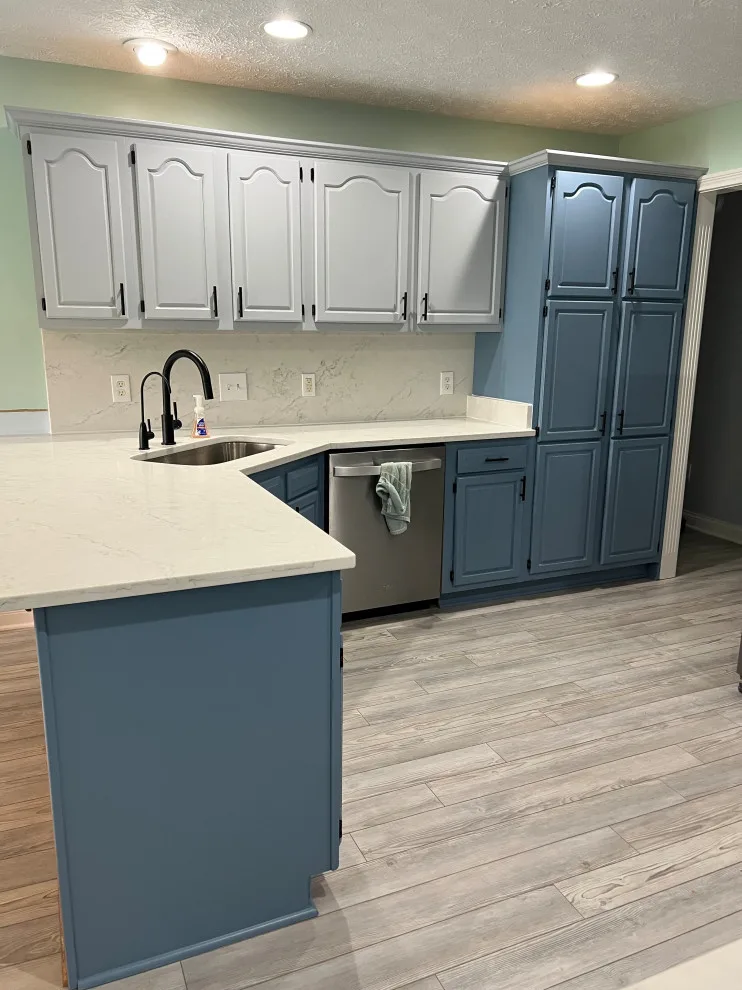 Mooresville Kitchen Renovation by Homanvestments LLC & Extreme Custom Construction - Photo 5