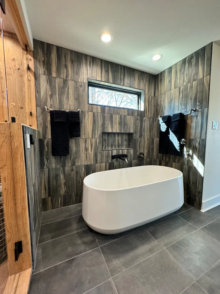 Hamilton Lake Renovation by Neil Robinson Custom Homes, LLC - Photo 2