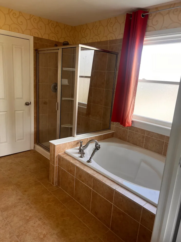 Smith Primary Bath by Homanvestments LLC & Extreme Custom Construction - Photo 4