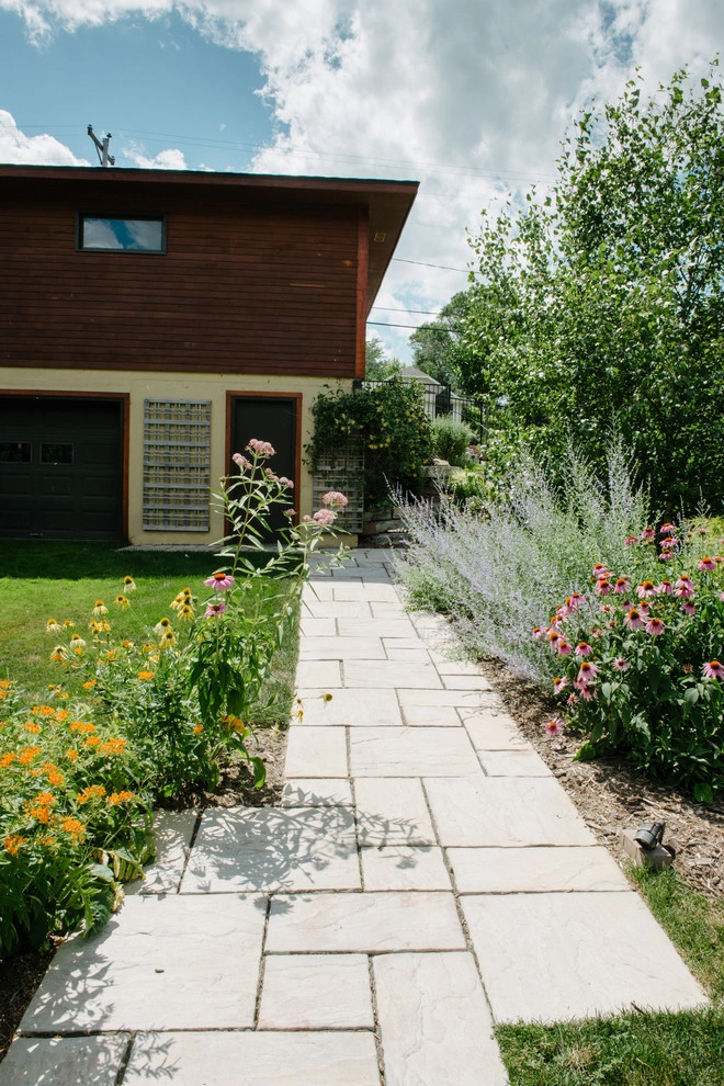 Lakeside Retreat by Avant Gardening & Landscaping Inc - Photo 3