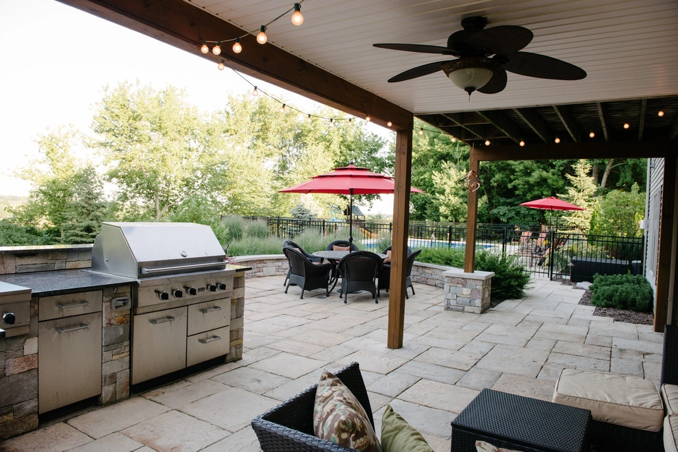 Backyard Retreat by Avant Gardening & Landscaping Inc - Photo 12
