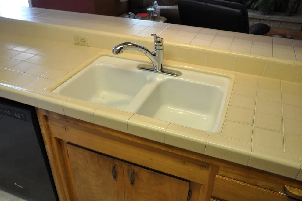 Karen's Kitchen Renovation by V-Builders - Photo 7