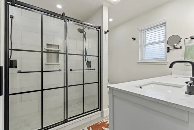 Kentucky Primary and Guest Bathroom by Merrick Construction & Design - Photo 8