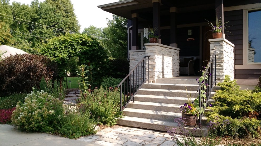 Craftsman Small-Space Gardening by Avant Gardening & Landscaping Inc - Photo 5
