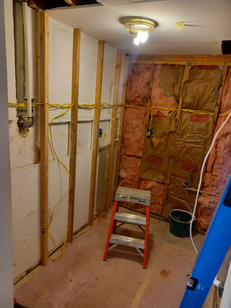 Contemporary Kitchen Remodel by Phillips Family Construction - Photo 5