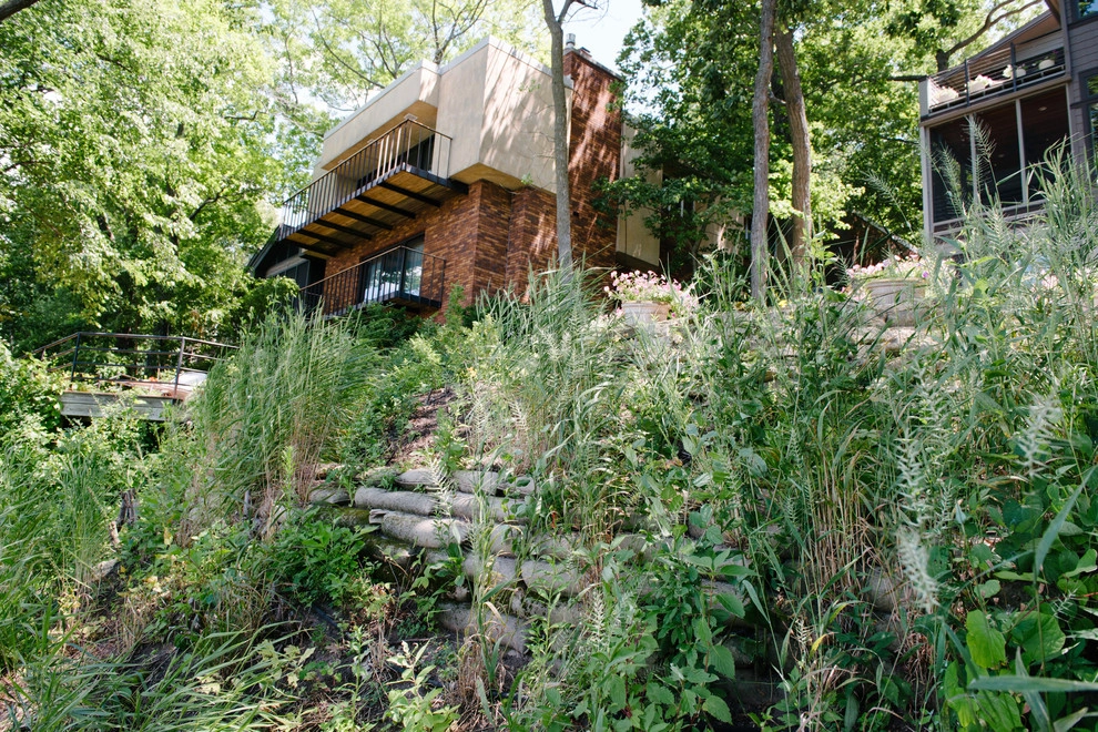 Lakeside Slope Stabilization by Avant Gardening & Landscaping Inc - Photo 3