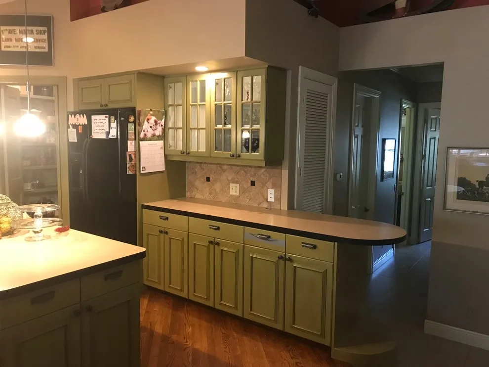Kitchen Renovation (Before and After) by DeRoos2 Contracting & Renovations - Photo 3
