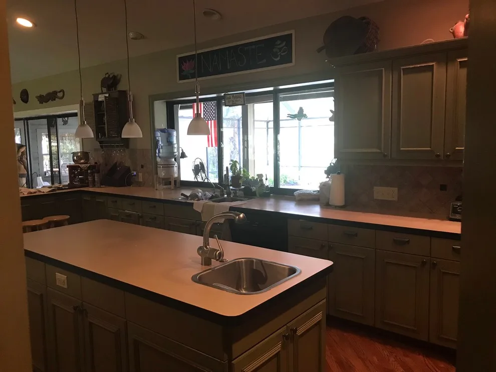 Kitchen Renovation (Before and After) by DeRoos2 Contracting & Renovations - Photo 6