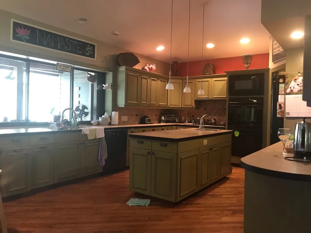 Kitchen Renovation (Before and After) by DeRoos2 Contracting & Renovations - Photo 4