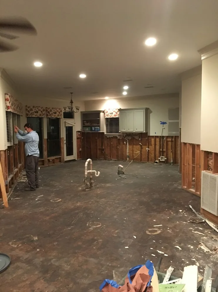 Dual Color Kitchen by Straight Line Construction, Inc. - Photo 2