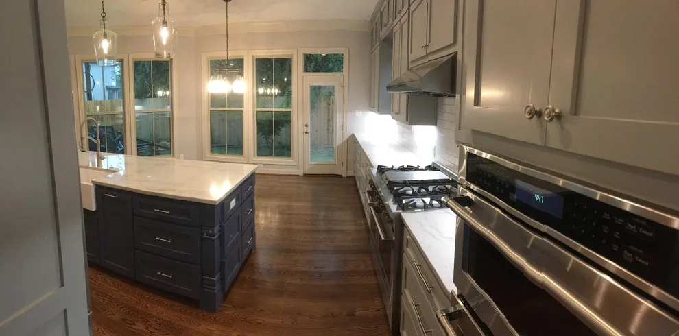 Dual Color Kitchen by Straight Line Construction, Inc. - Photo 4