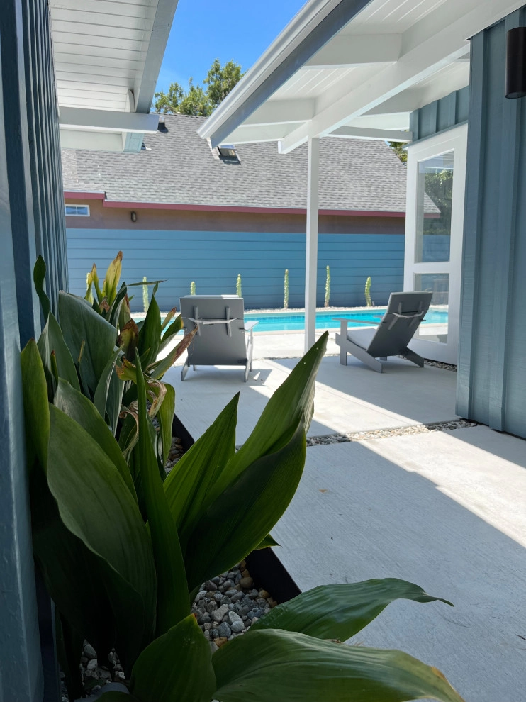 Cliff May Rancho 6 by Avenue 39 Landscape Design - Photo 5