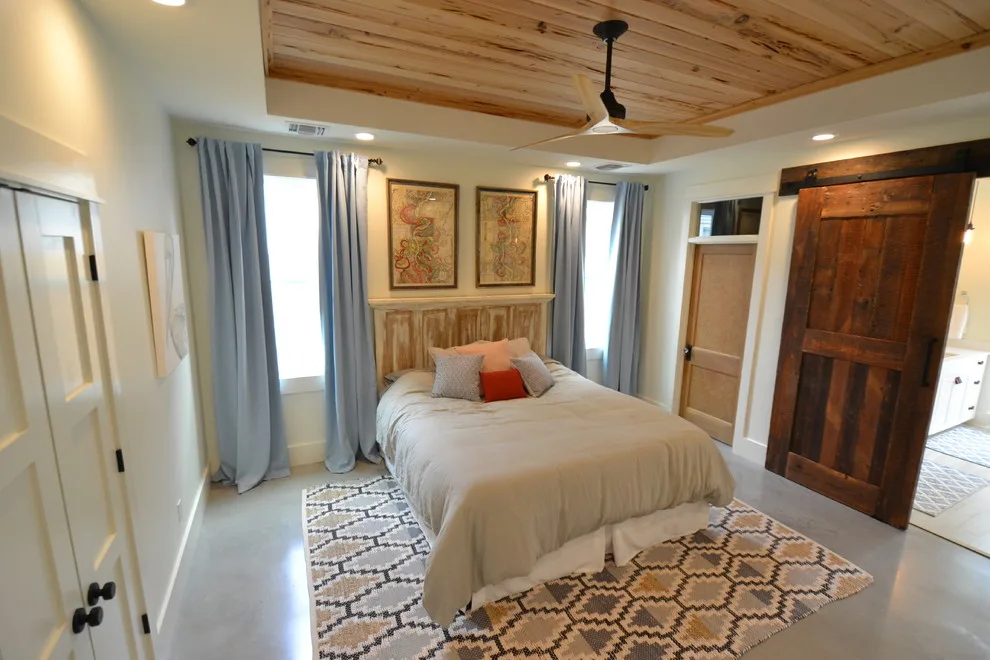 Interior Design by Tyson Construction - Photo 12
