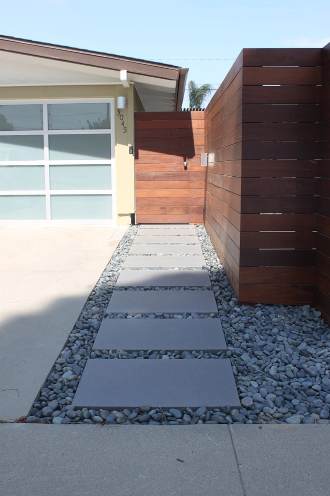 Cliff May Rancho 4 by Avenue 39 Landscape Design - Photo 7