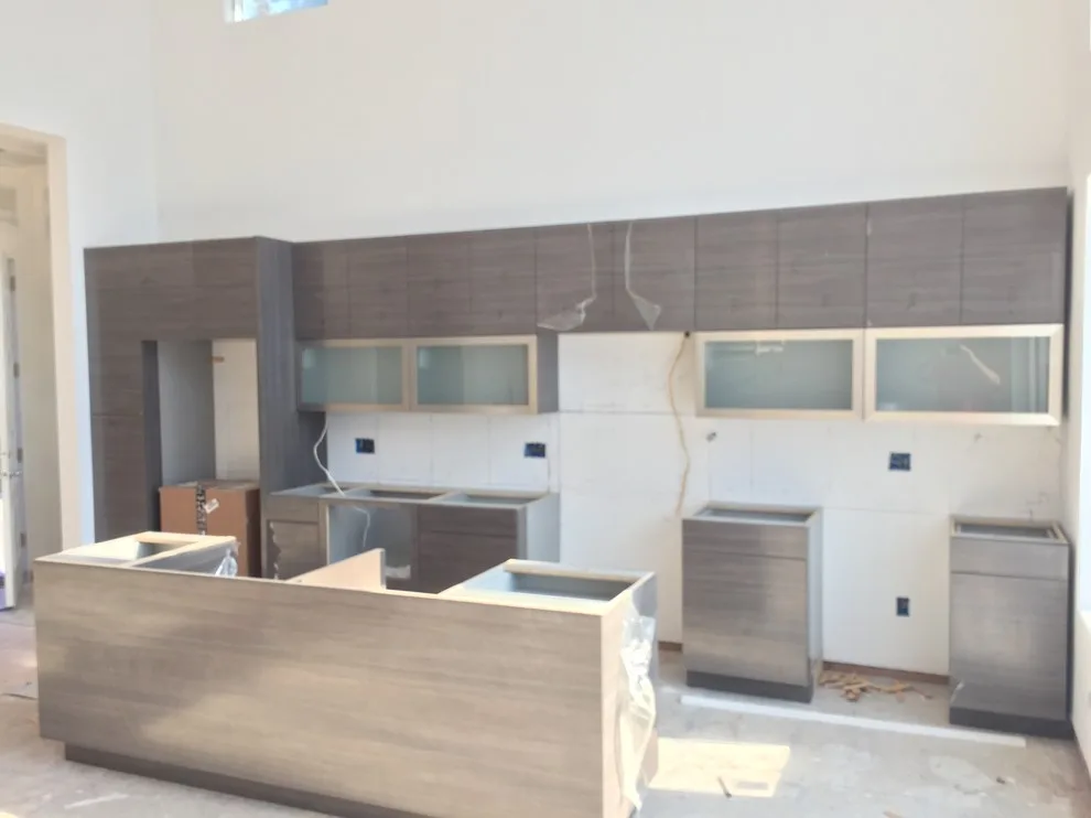 Contemporary Residence in Miller Place by Long Island Creative Contracting - Photo 5