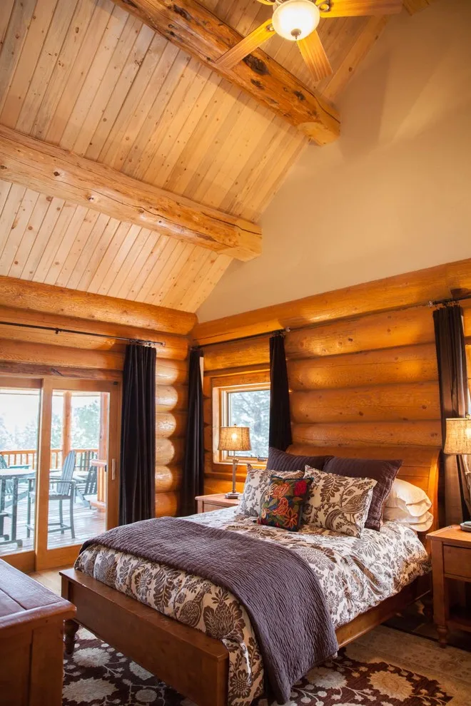 Mountain Log Cabin by Mammoth Mill & Construction Co. - Photo 2