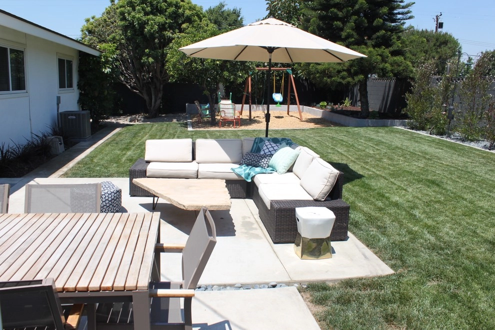 Felix Residence by Avenue 39 Landscape Design - Photo 4