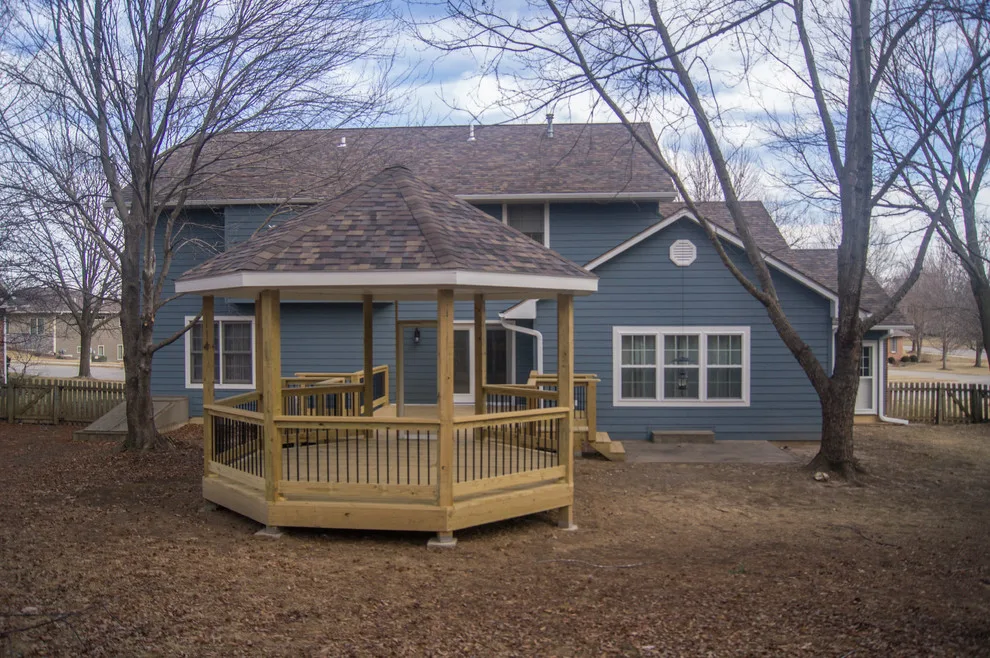 LP Cladding & Pavilion by Trueson Exteriors - Photo 11